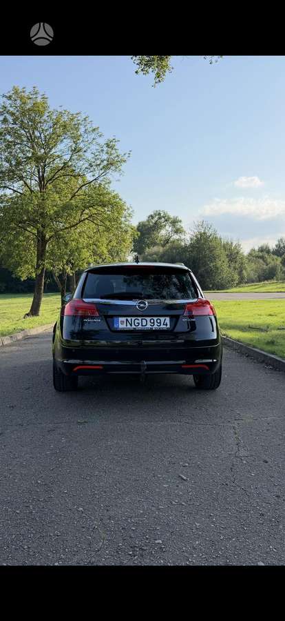 Opel Insignia, 2.0 l., hatchback