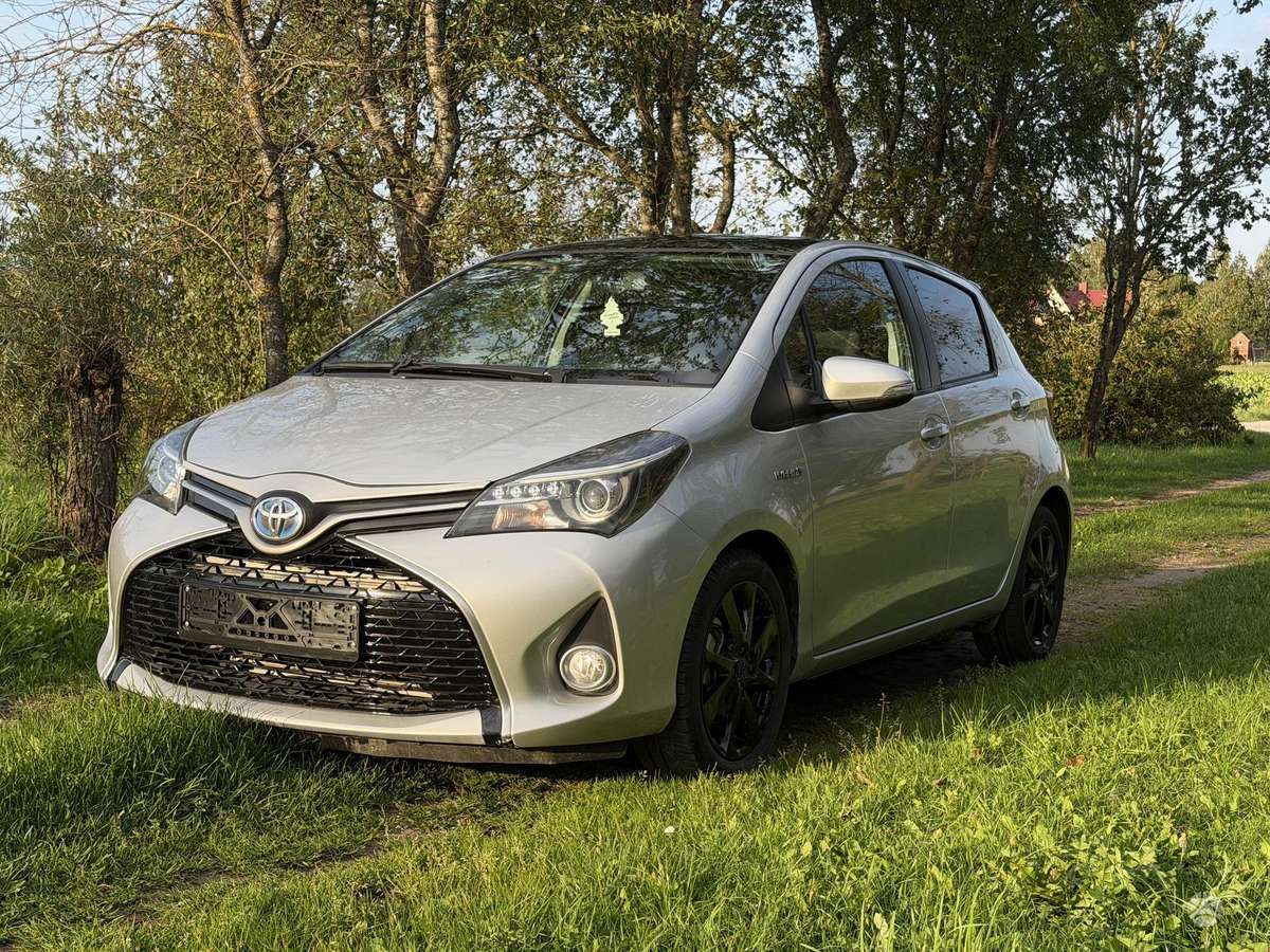 Toyota Yaris - 1