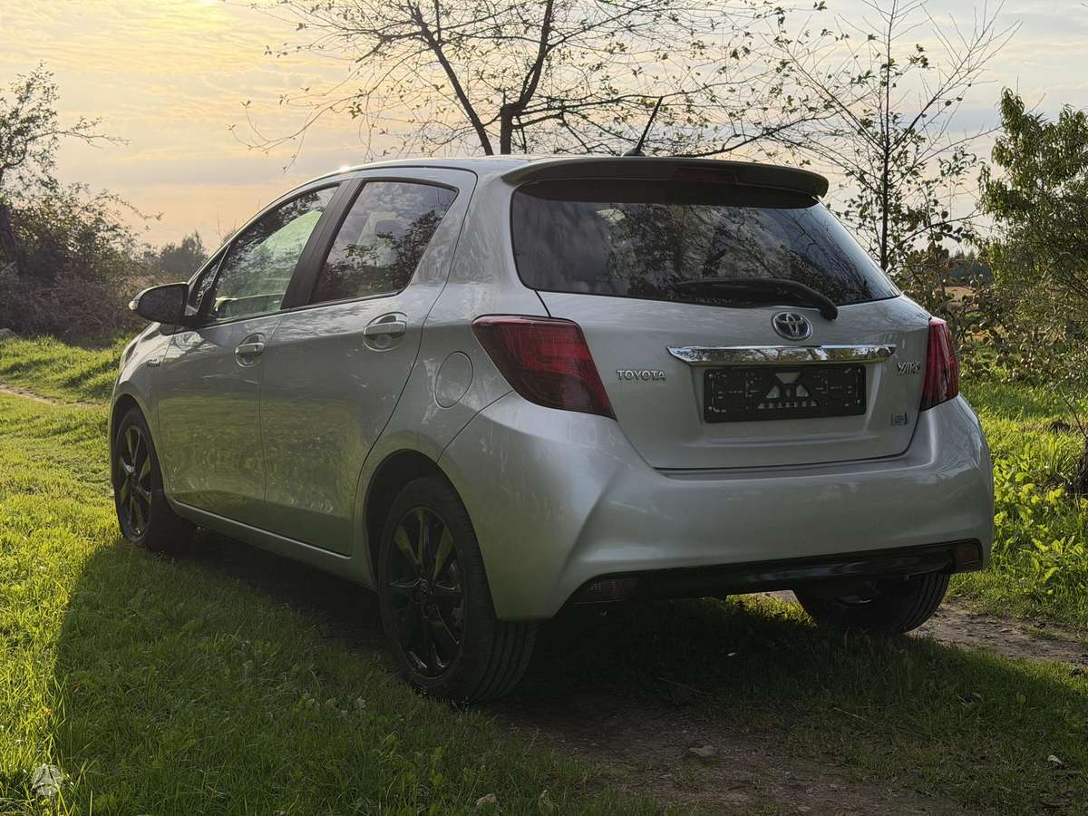 Toyota Yaris - 2