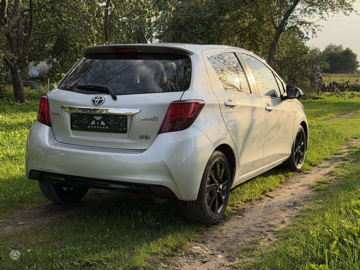Toyota Yaris - 3