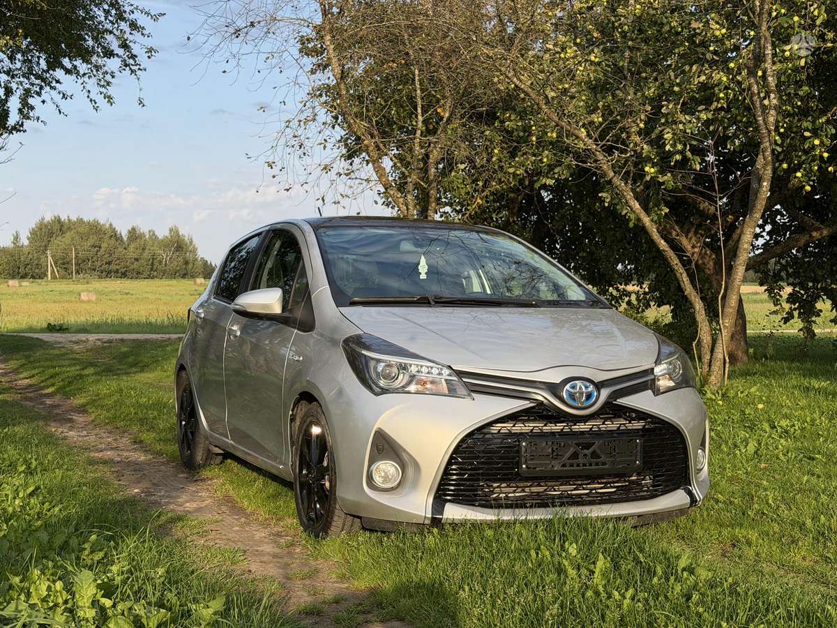 Toyota Yaris - 4