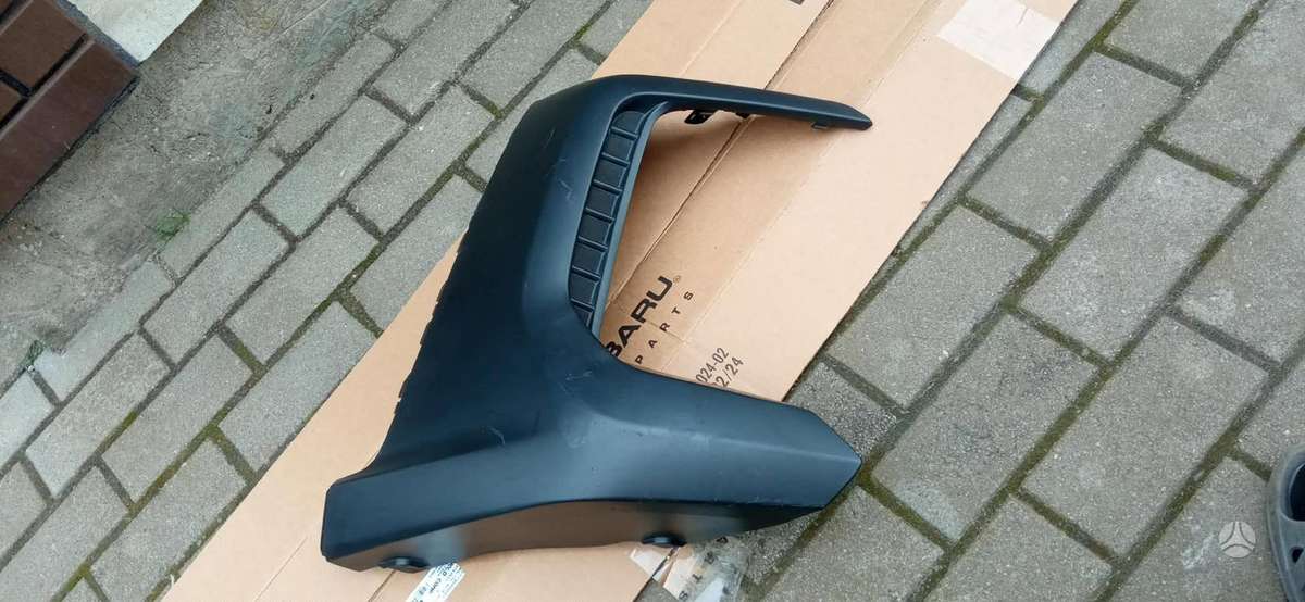 Subaru Outback kėbulo dalys