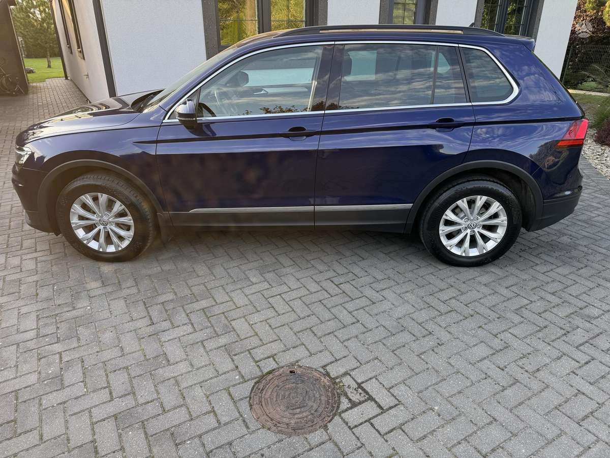 Volkswagen Tiguan - 5