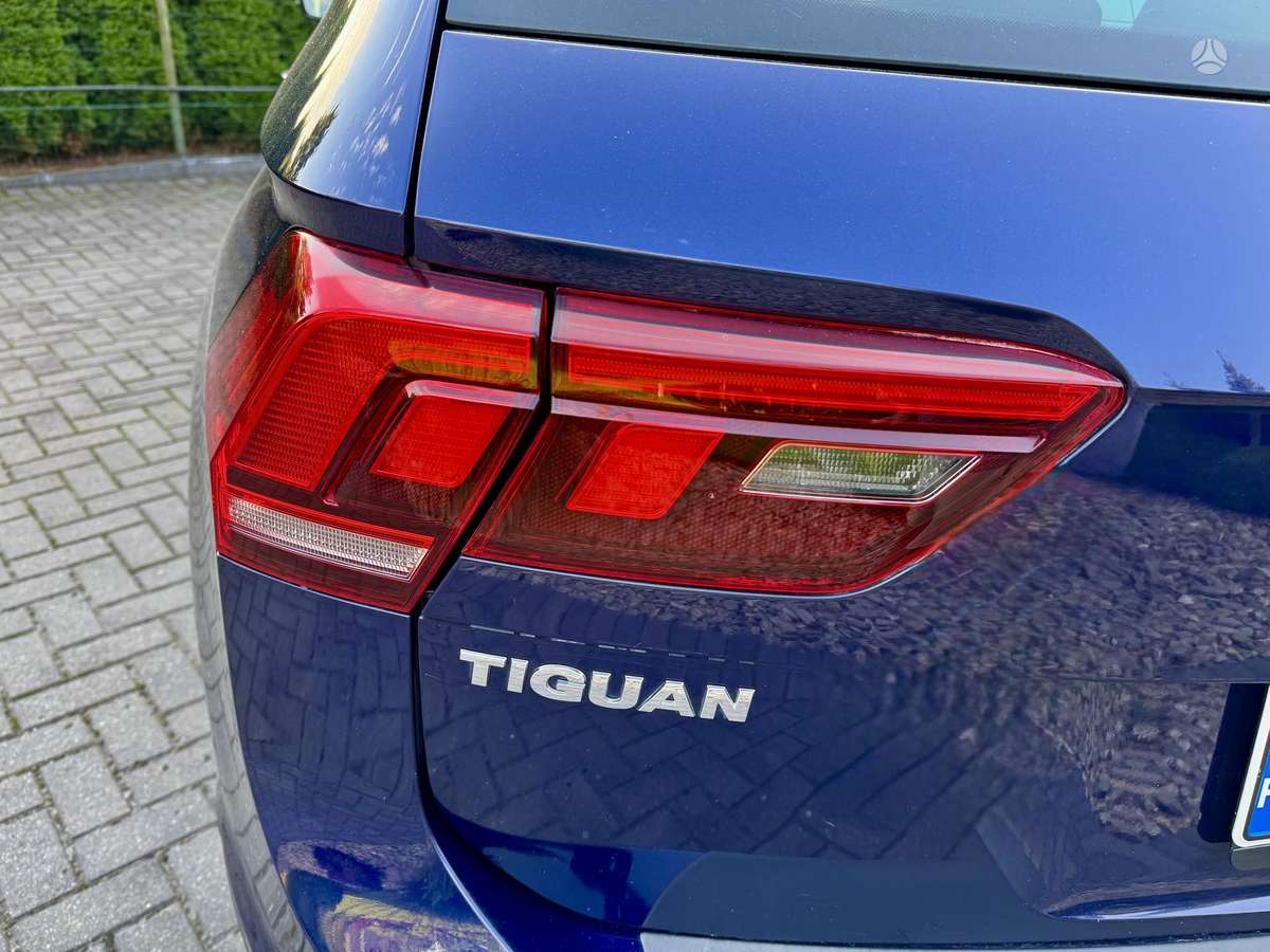Volkswagen Tiguan - 10