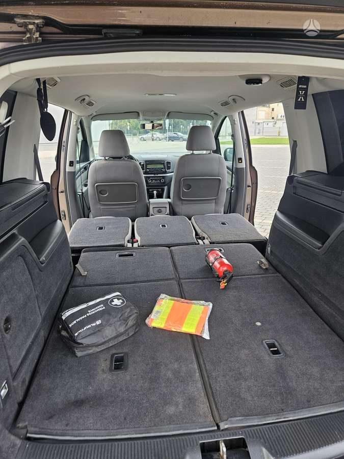 Volkswagen Sharan - 9