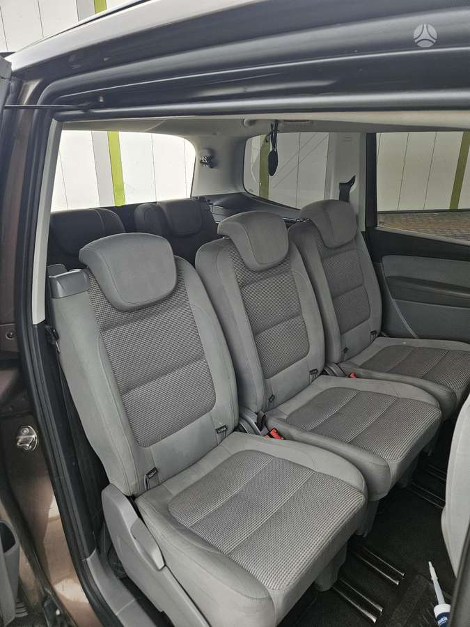 Volkswagen Sharan - 12