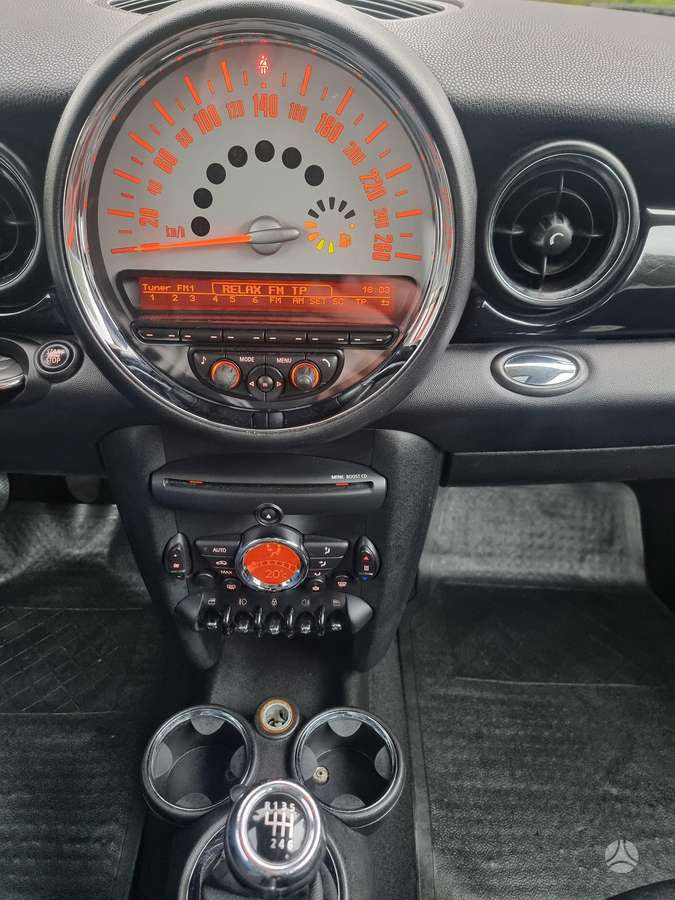 Mini Cooper, 1.6 l., Универсал