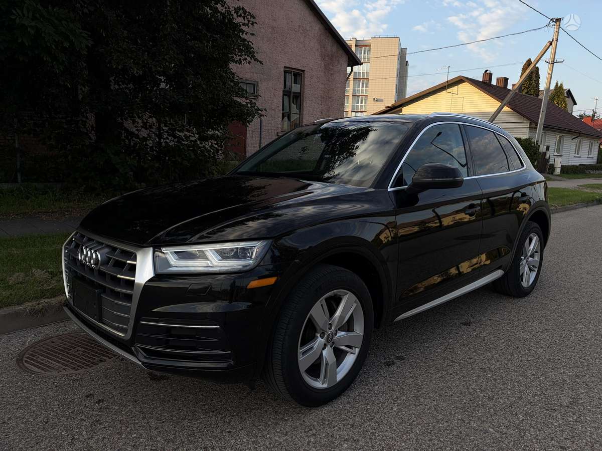 Audi Q5, 2.0 l., Внедорожник / Кроссовер