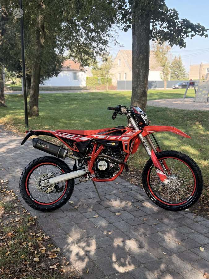 Beta RR 125cc, supermoto