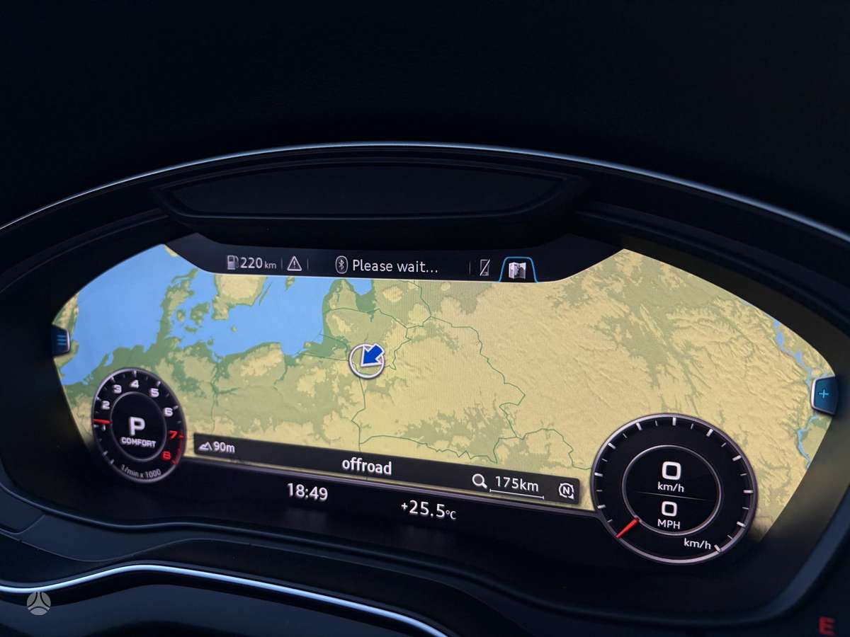 Audi Q5, 2.0 l., Внедорожник / Кроссовер