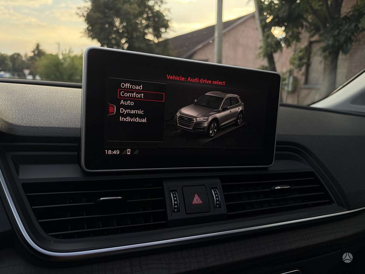 Audi Q5, 2.0 l., Внедорожник / Кроссовер