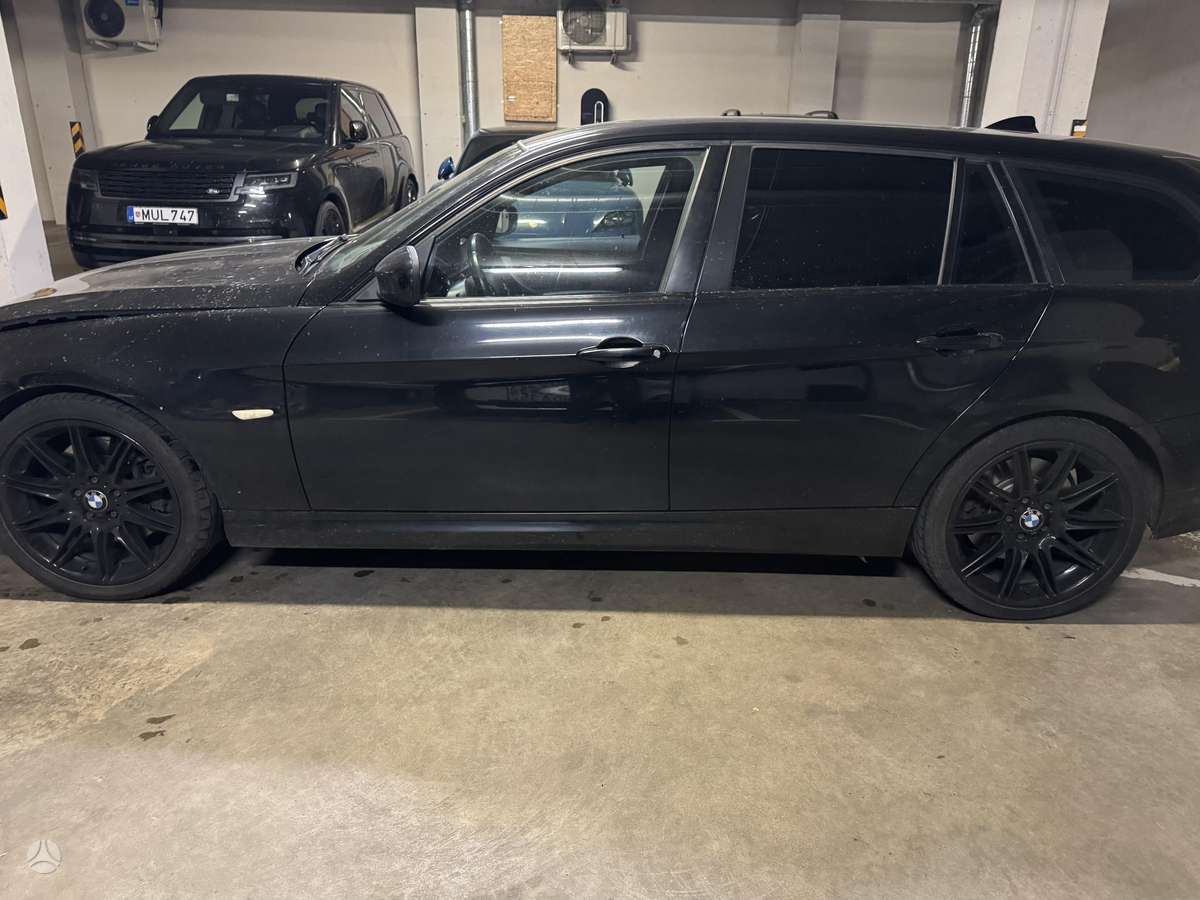 BMW 330, 3.0 l., Универсал