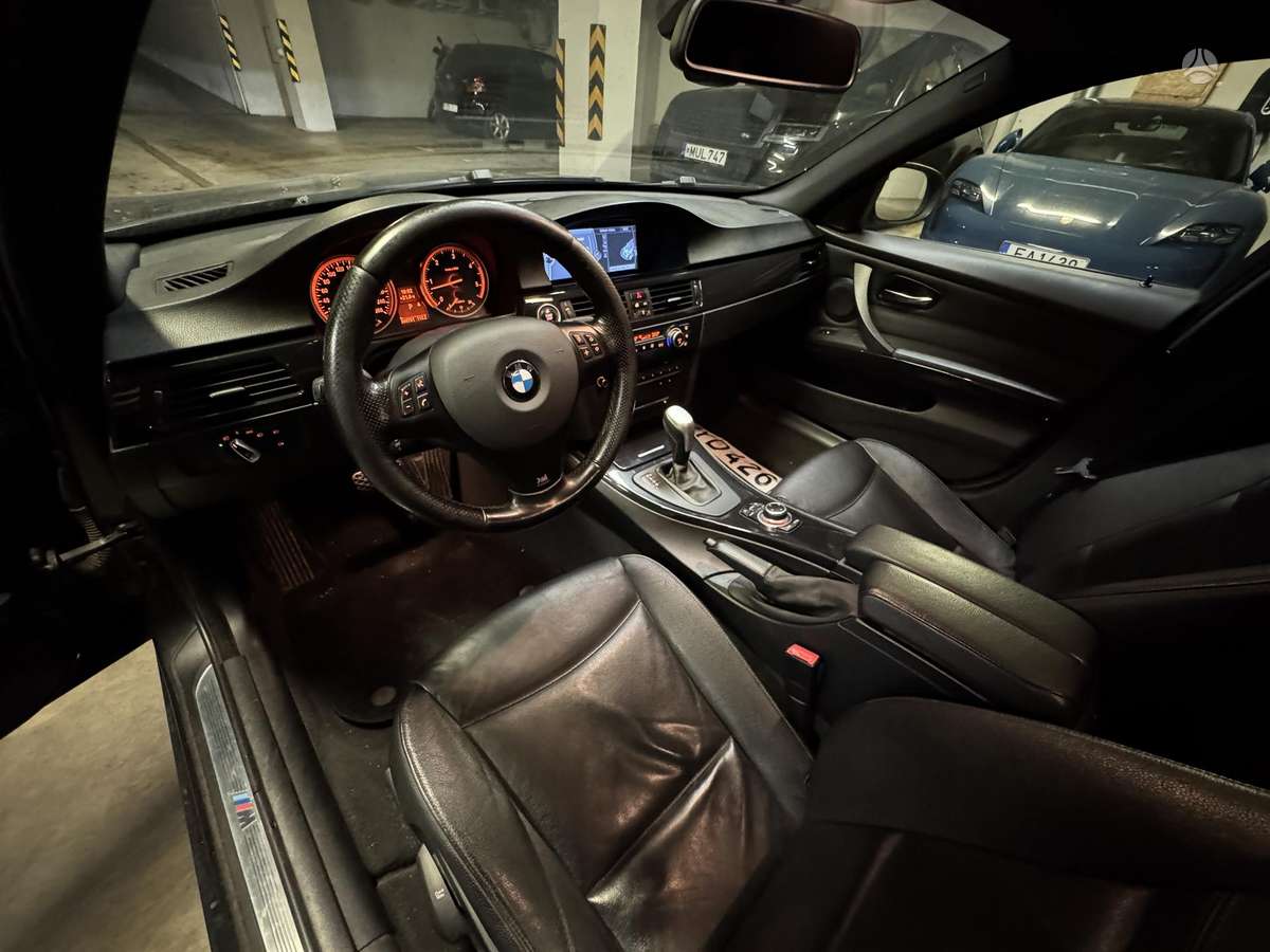 BMW 330, 3.0 l., Универсал