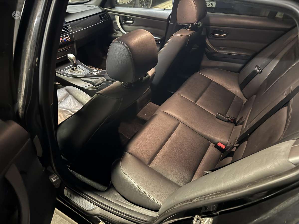 BMW 330, 3.0 l., wagon