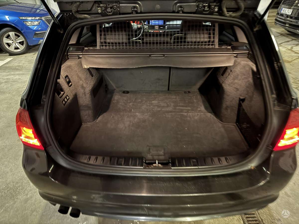 BMW 330, 3.0 l., Универсал