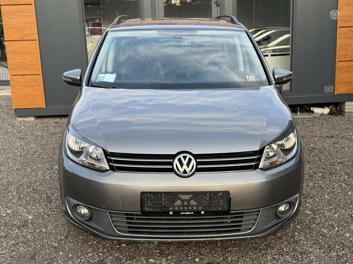 Volkswagen Touran - 10