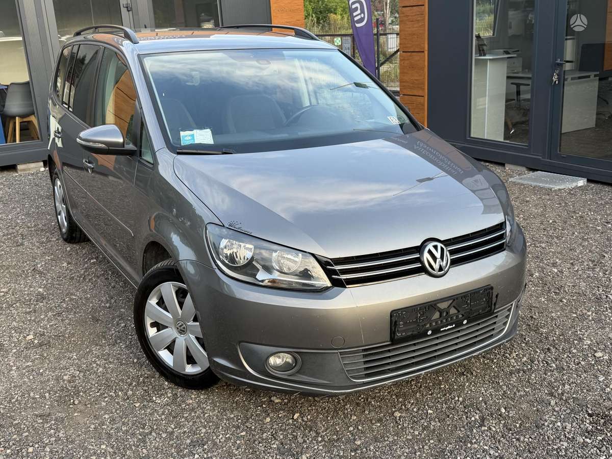 Volkswagen Touran - 11