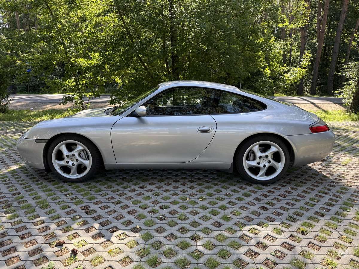 Porsche 911 - 8