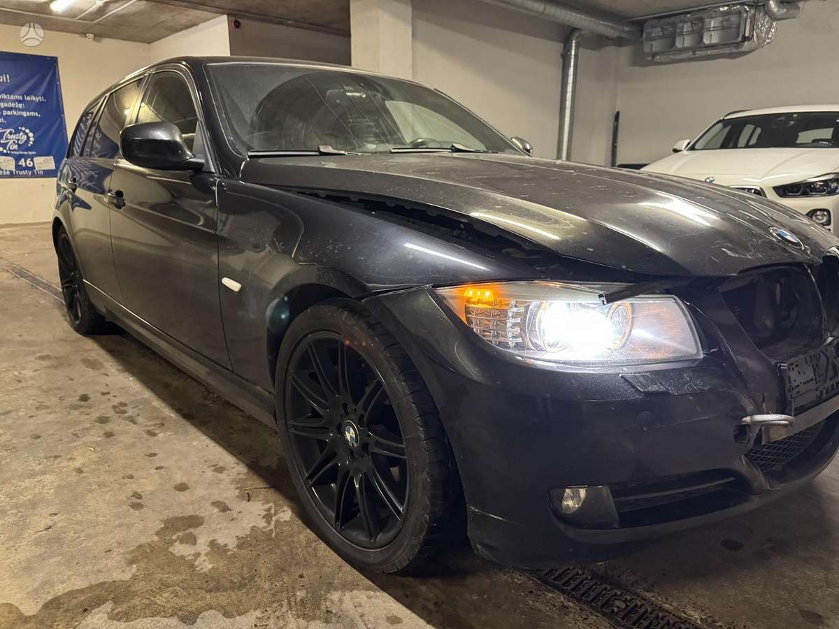 BMW 330, 3.0 l., Универсал