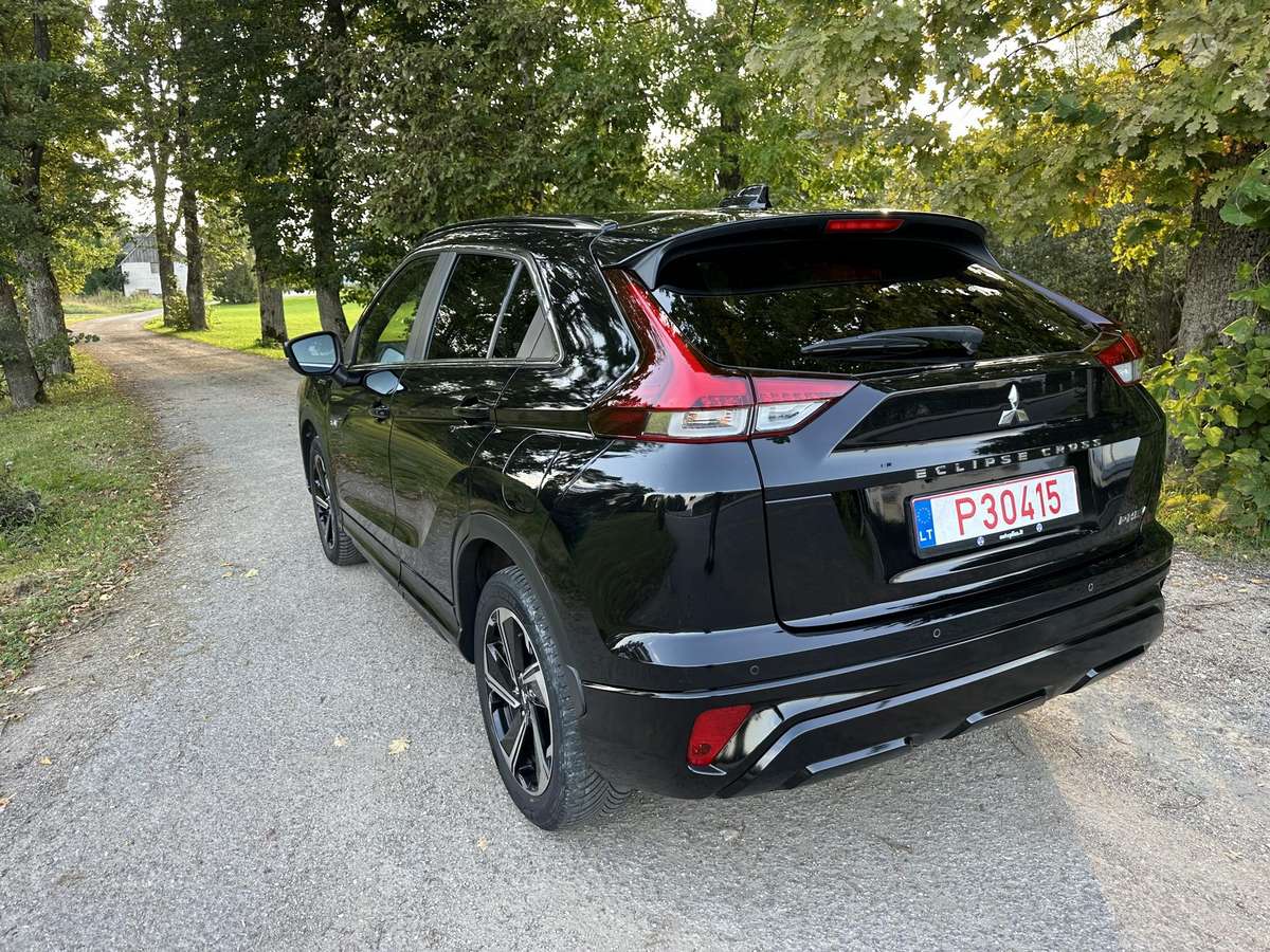 Mitsubishi Eclipse Cross - 8