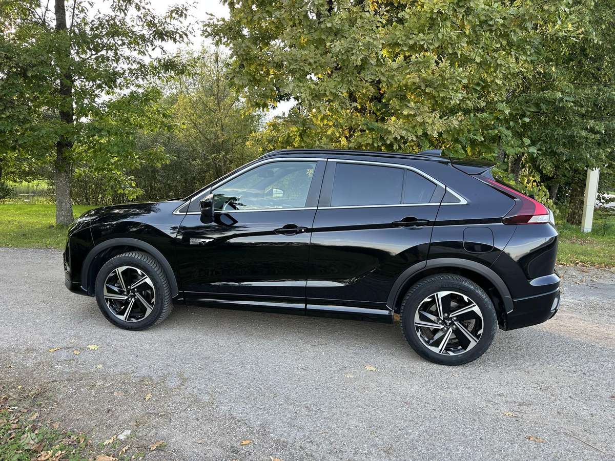 Mitsubishi Eclipse Cross - 10