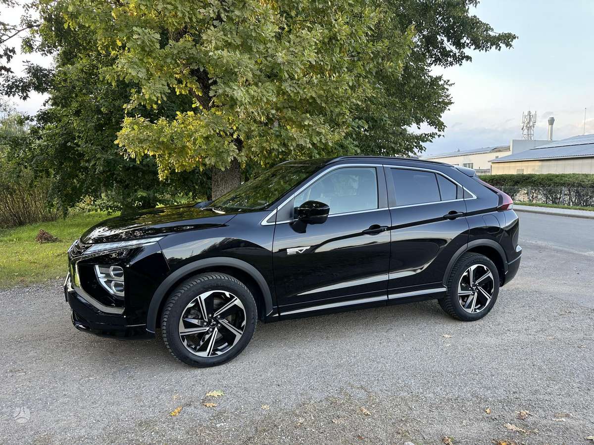 Mitsubishi Eclipse Cross - 11