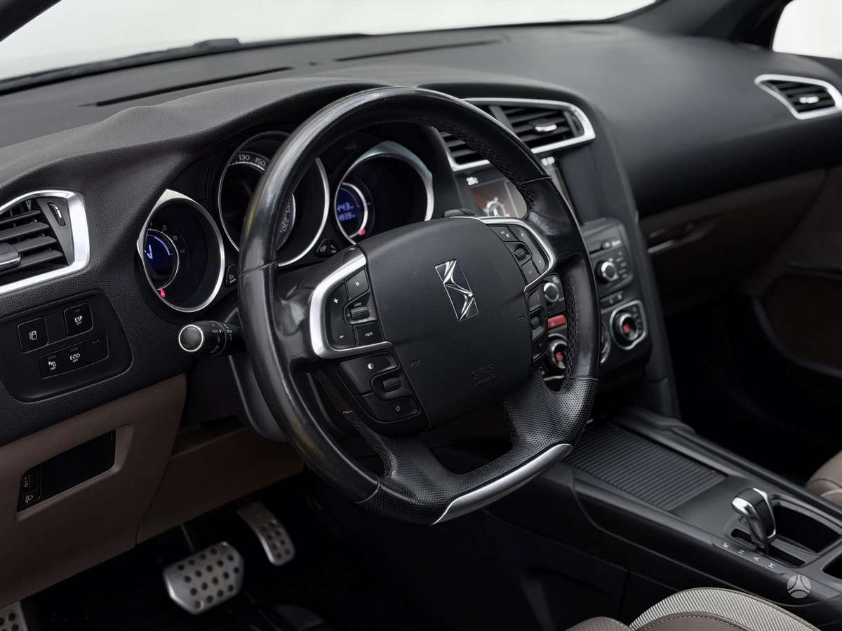 Citroen DS4, 1.6 l., Хэтчбек