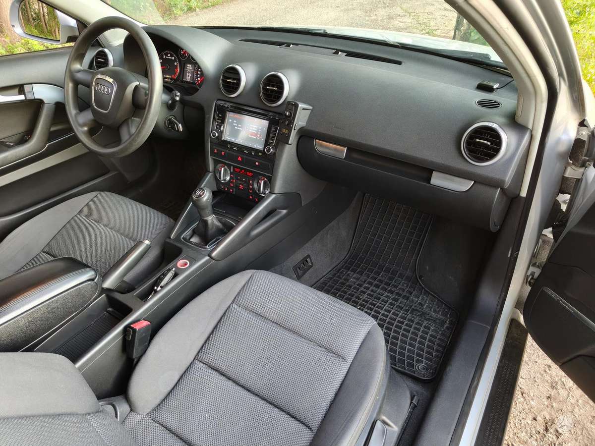 Audi A3, 1.6 l., coupe