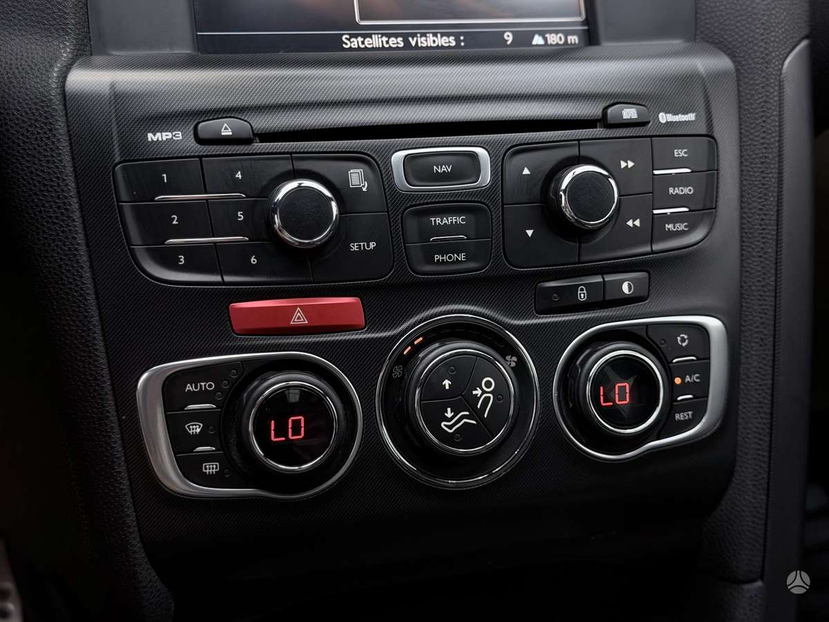 Citroen DS4, 1.6 l., Хэтчбек
