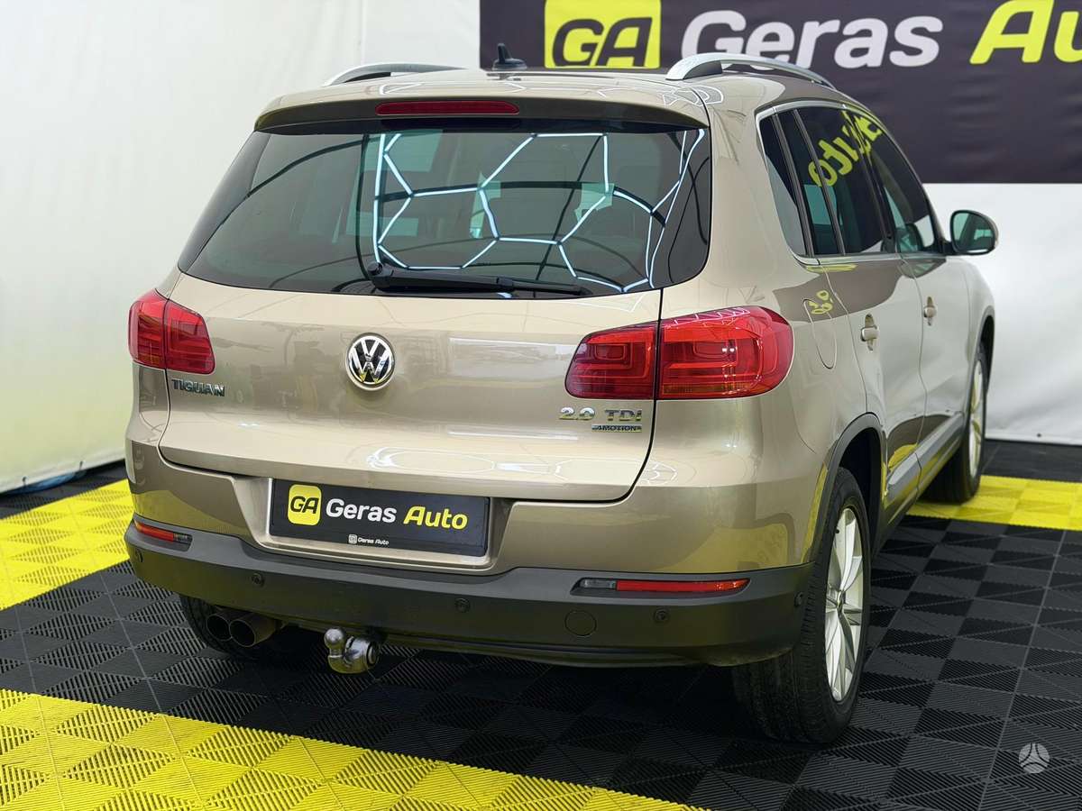 Volkswagen Tiguan - 4