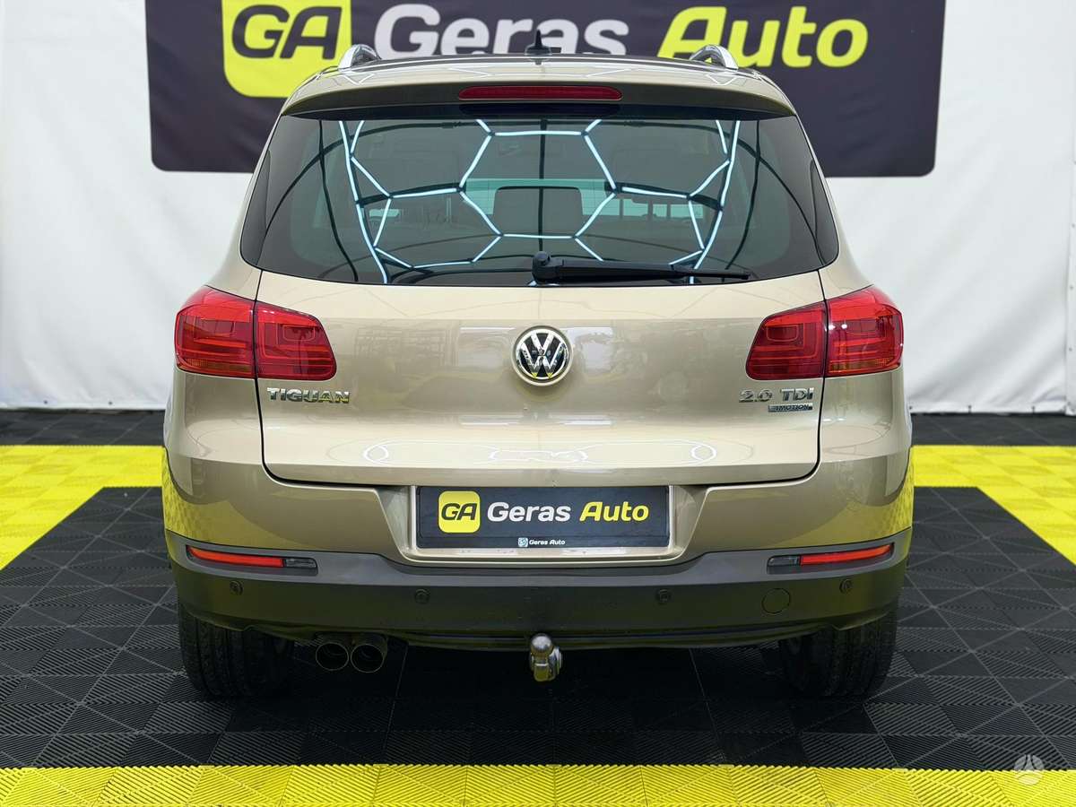 Volkswagen Tiguan - 5