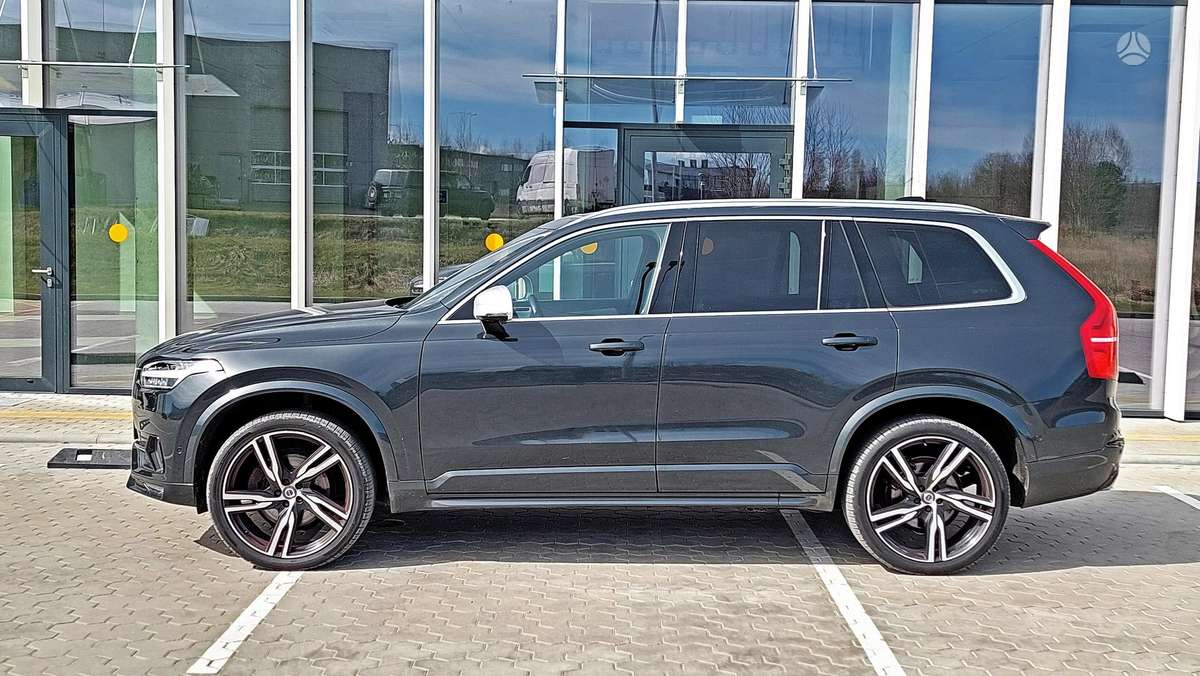 Volvo XC90 - 2