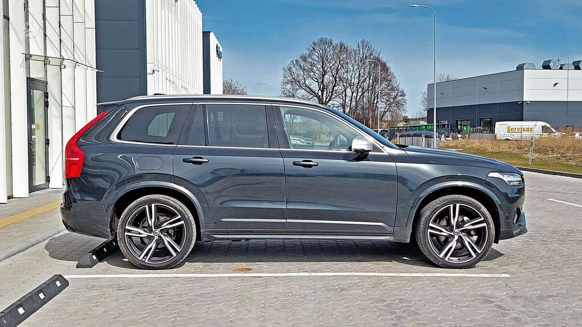 Volvo XC90 - 8