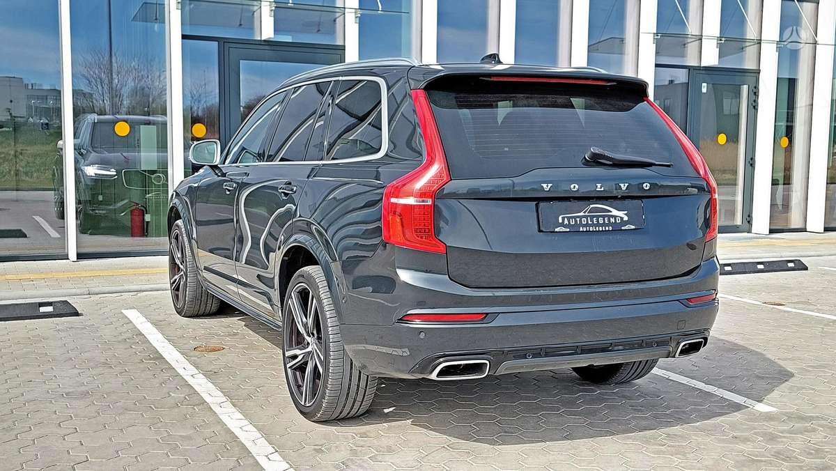 Volvo XC90 - 10