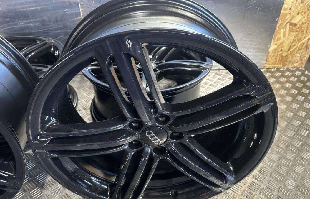 Audi, light alloy, R20