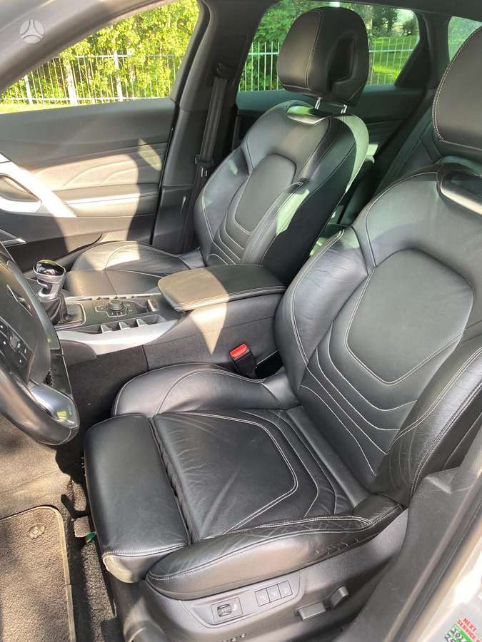 Citroen DS5, 2.0 l., hatchback