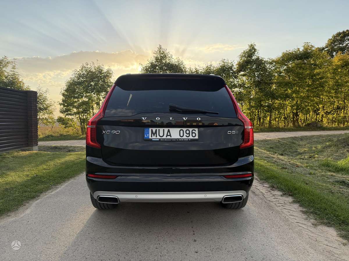 Volvo XC90 - 3