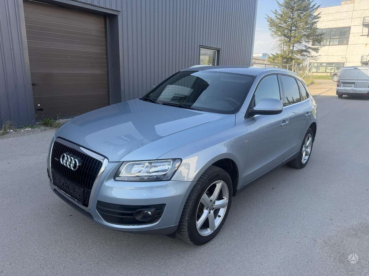 Audi Q5, 3.0 l., off-road / crossover