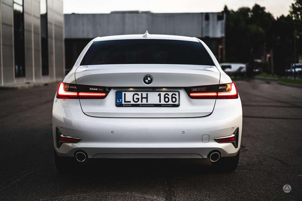 BMW 320, 2.0 l., Седан
