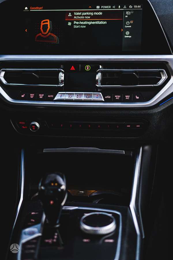 BMW 320, 2.0 l., Седан