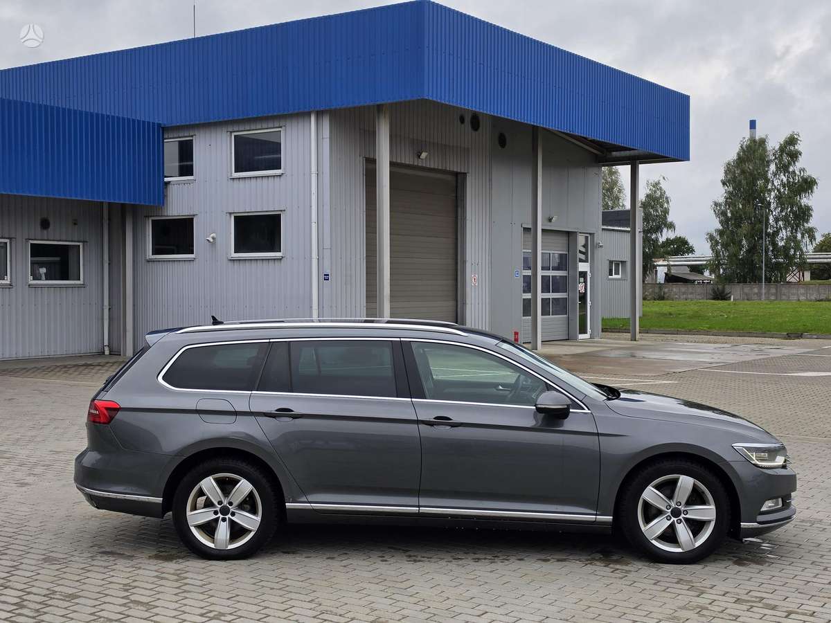 Volkswagen Passat - 4