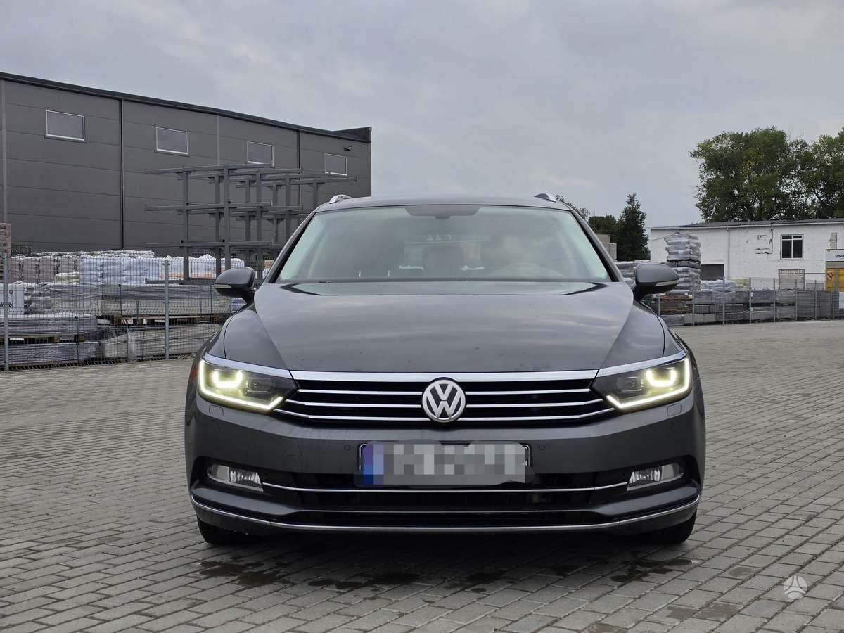 Volkswagen Passat - 8