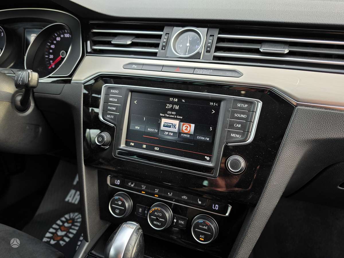 Volkswagen Passat, 2.0 l., Универсал