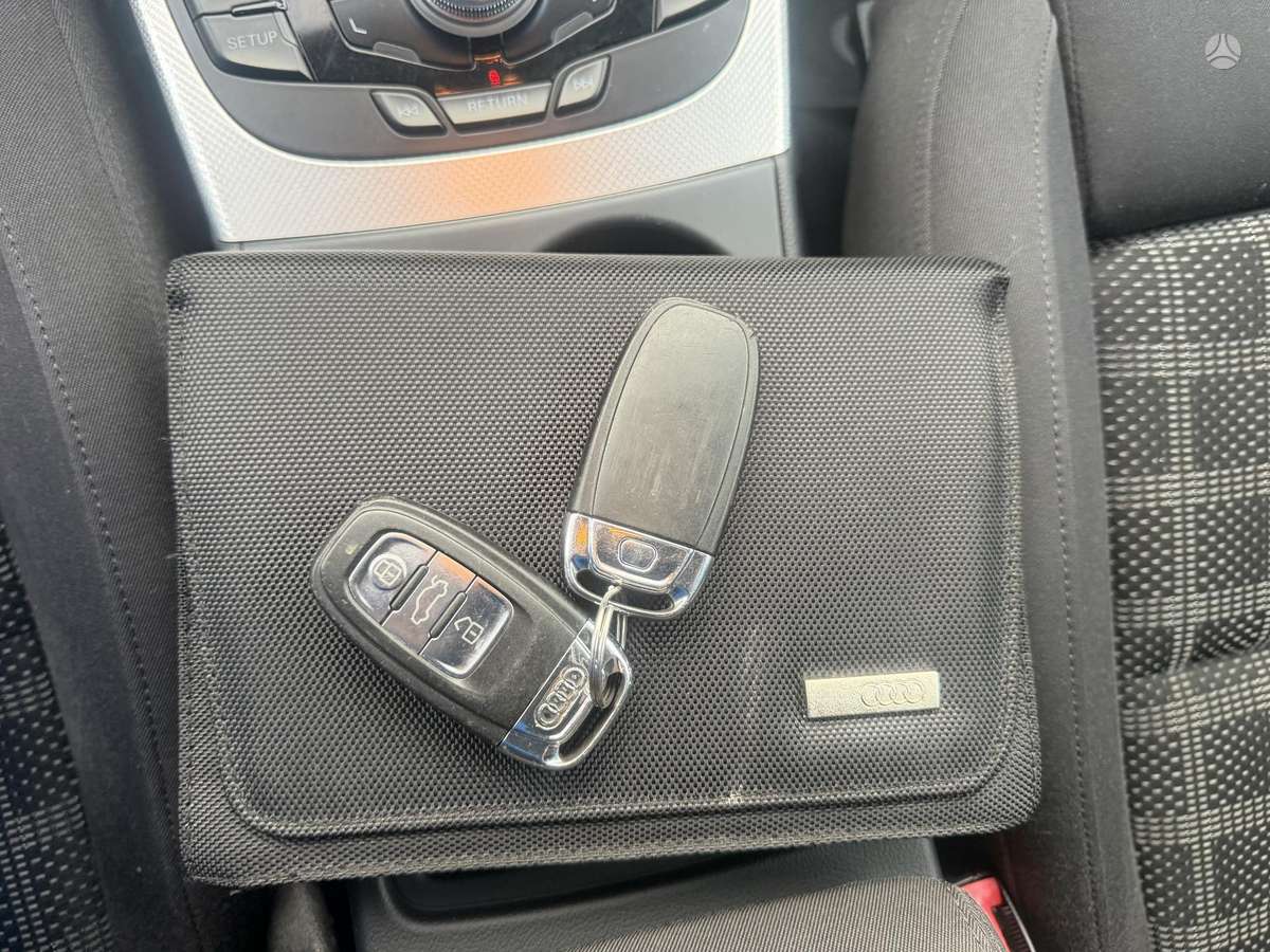 Audi A4, 2.0 l., Универсал