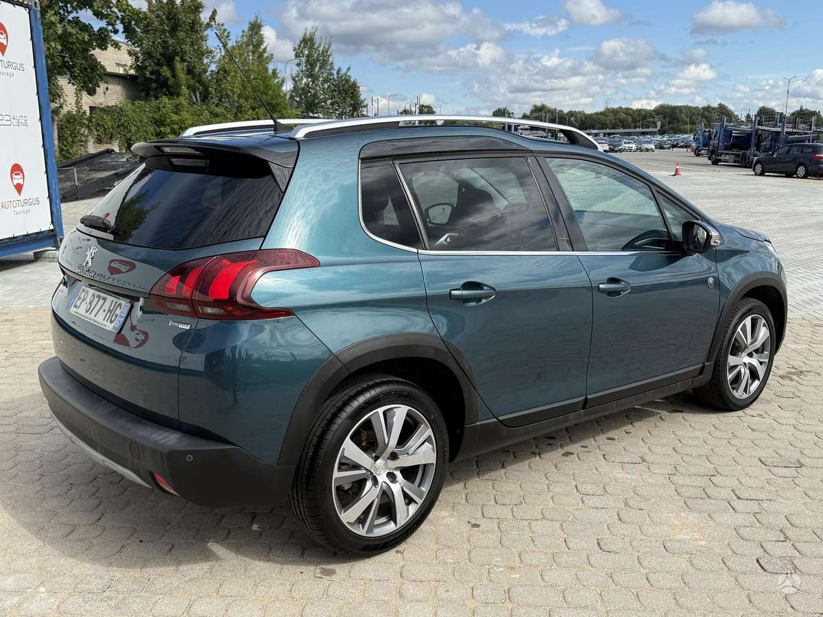 Peugeot 2008, 1.2 l., Хэтчбек