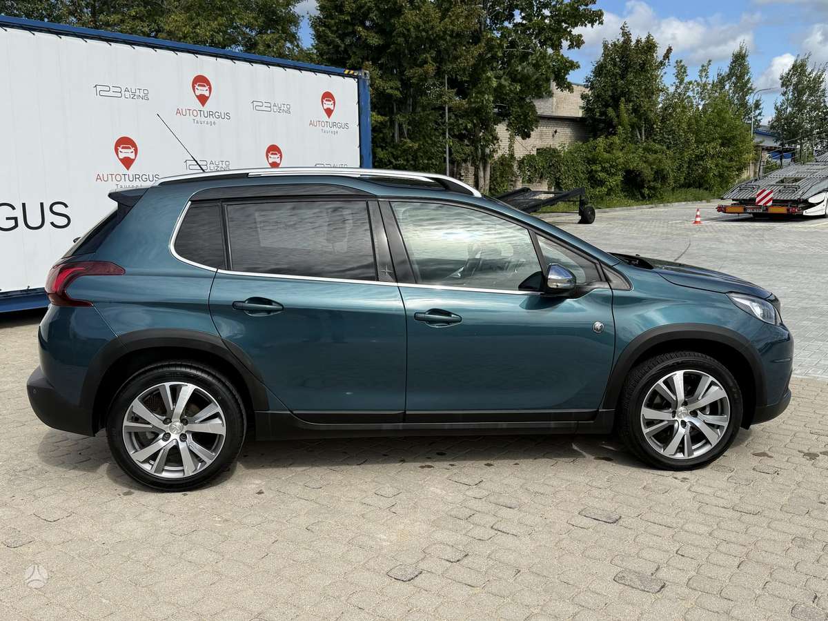 Peugeot 2008, 1.2 l., Хэтчбек