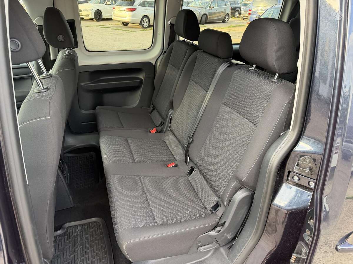 Volkswagen Caddy Maxi - 10