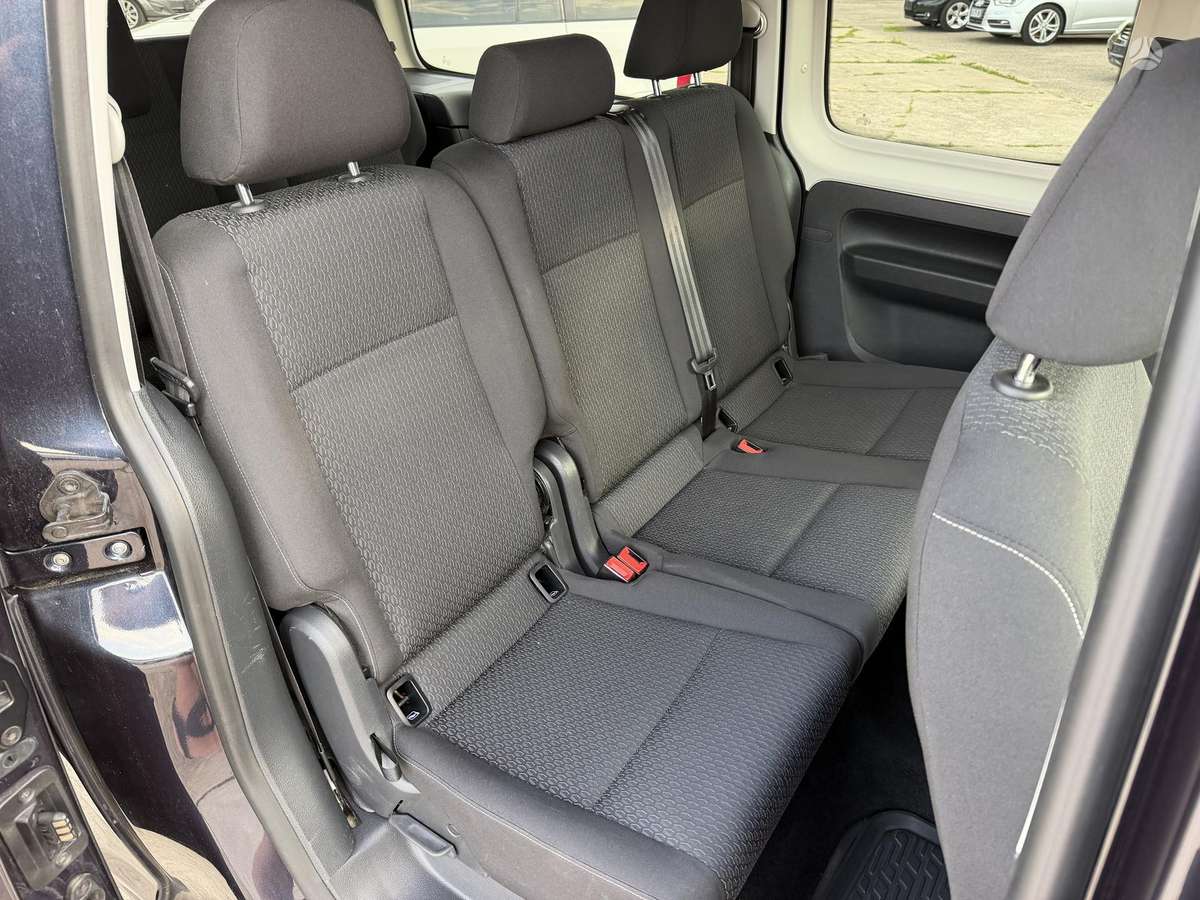 Volkswagen Caddy Maxi - 11