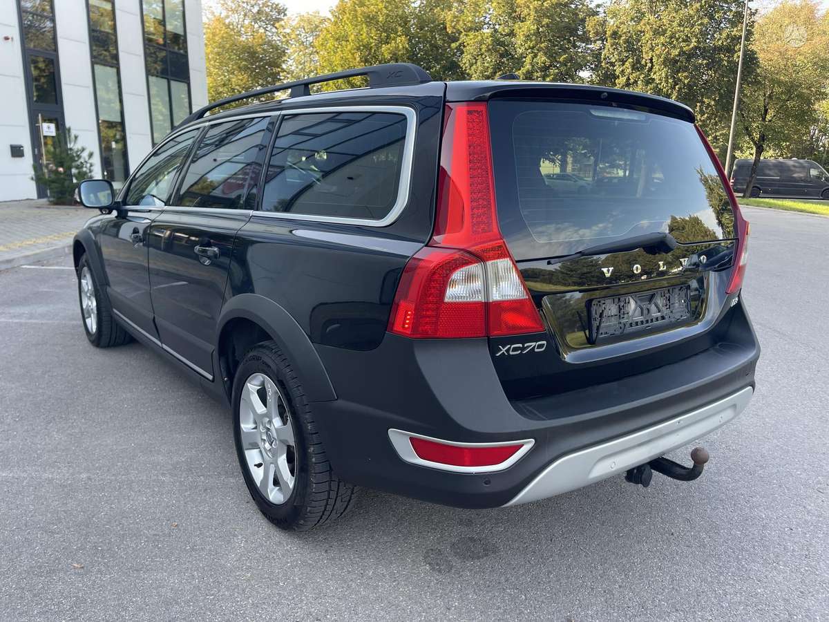 Volvo XC70, 2.0 l., Универсал