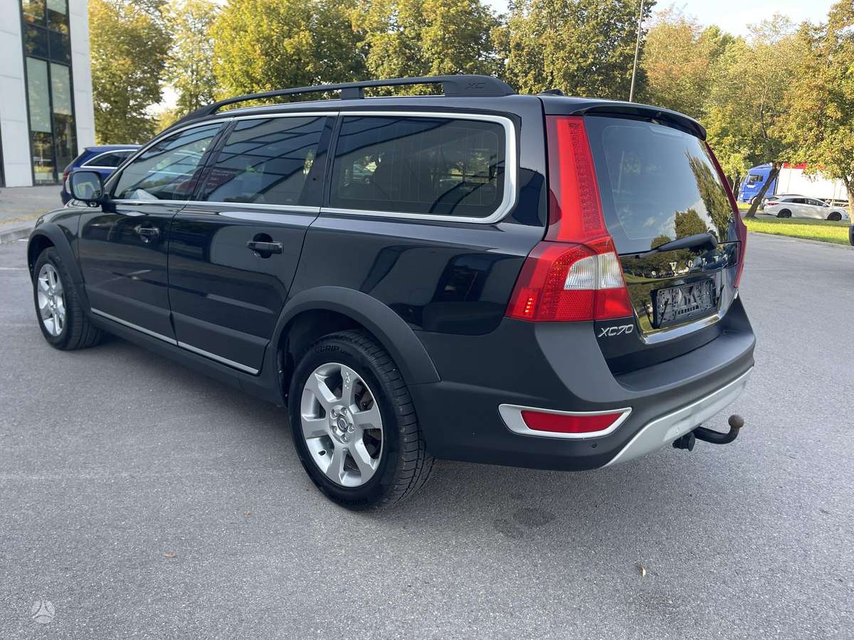 Volvo XC70, 2.0 l., Универсал